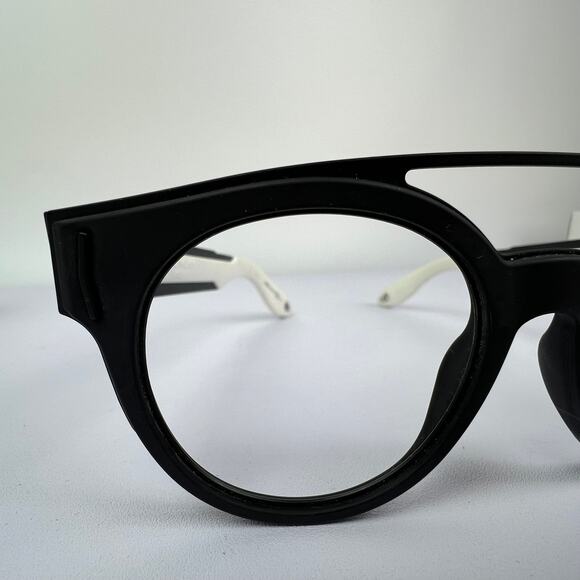 Givenchy GV 7017/N/S 807IR Black Lens / Black & White Frame Sunglasses - NO LENS - Picture 2 of 11